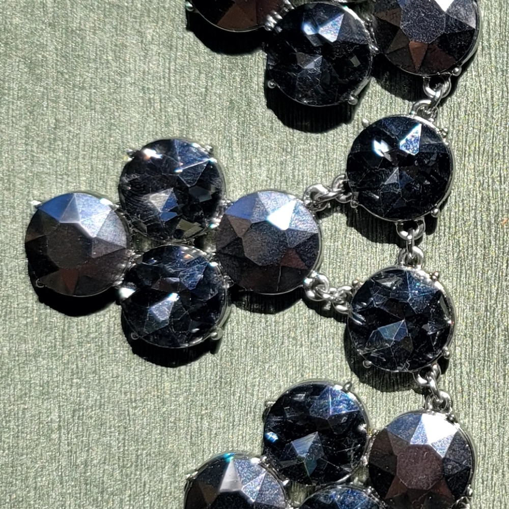 Elegant Black and Silver Necklace